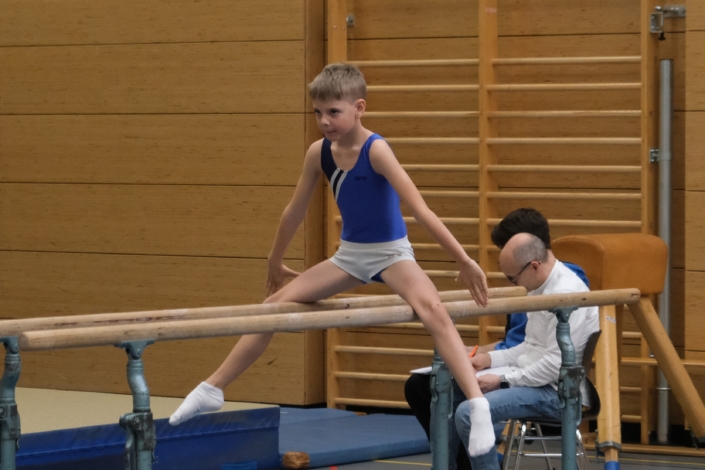 Ludwig Winkler am Barren